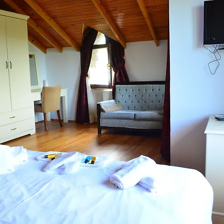 فندق مبيت وإفطار Vira Creek House