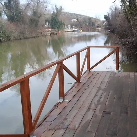 Vira Creek House 3*