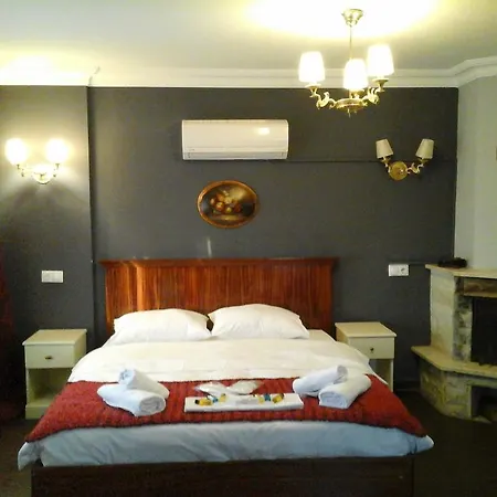 Vira Creek House 3*