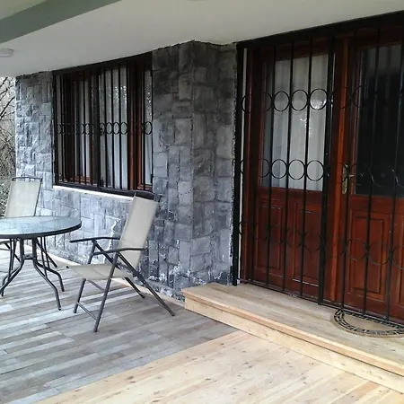 Vira Creek House Bed & Breakfast